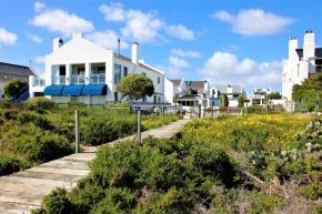 Гостиница Baywatch Paternoster - The Penthouse  Патерностер